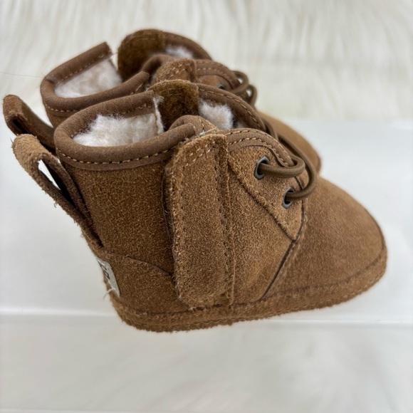 UGG Brown Ankle Boots with Plush Lining - Picture 2 of 7